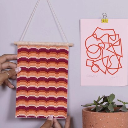 The Bargello Edit Mini Wall Hanging Kit - 13x17cm