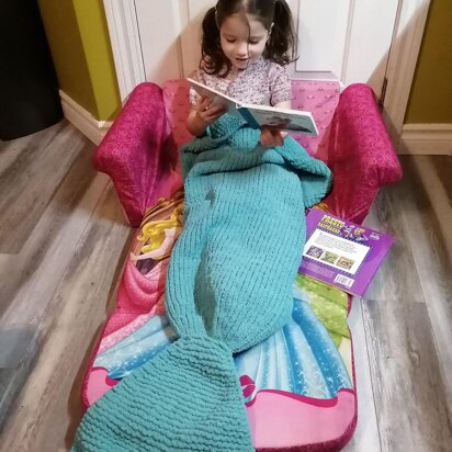 AQUA mermaid tail blanket