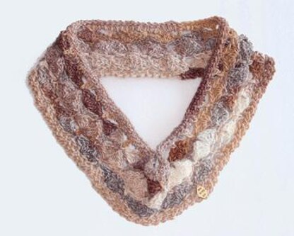 Fanfare Delight Cowl