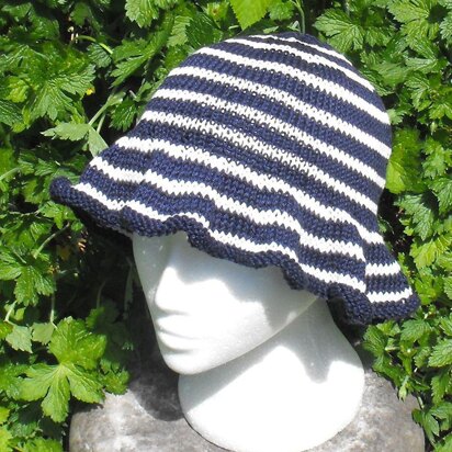 French Floppy Hat Knitting Pattern - Madmonkeyknits