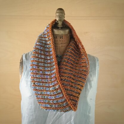 Mala Cowl