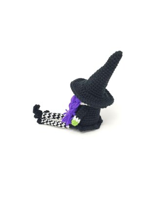 The Gnome Witch Amigurumi