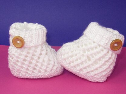 Easy Baby 1 Button Lacey Booties