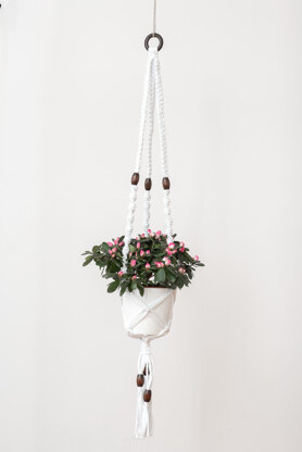 Macrame Hanging Basket Zpagetti in Hoooked Zpagetti Yarn - Downloadable PDF