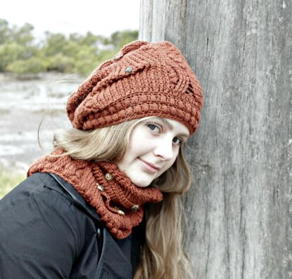 Frostberry Cowl