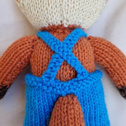 Vintage Style Toby the Fox Knitting Pattern