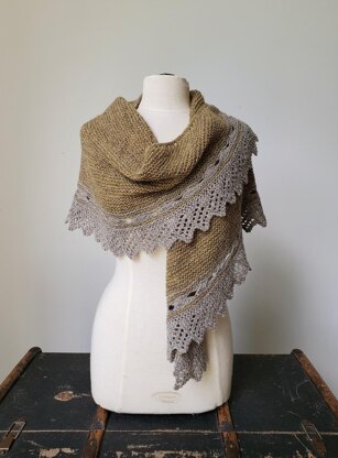 Tèarmann Shawl