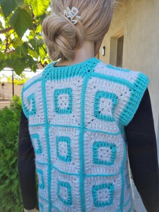 Crochet Vest with granny squares