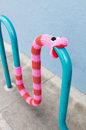 Knit Snake Yarnbomb