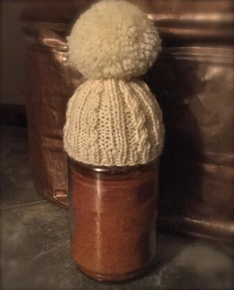 Cabled Candle Topper