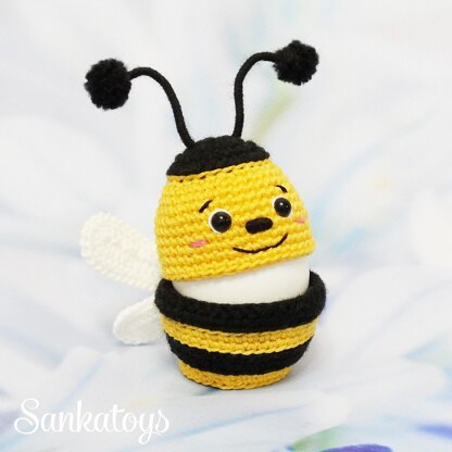 Easter egg cover Bee