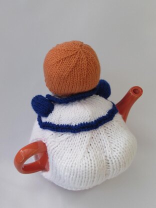 Lawn bowls lady tea cosy