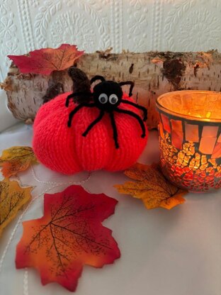 Spider Pumpkin straight needles easy knitting pattern autumn halloween home decor