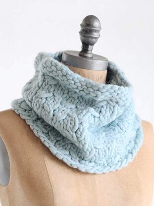 Blue Sky Fibers Frosty Cowl PDF