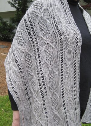Therion Cluster Cable Lace Shawl