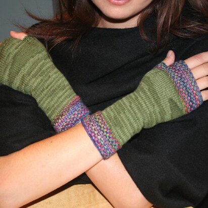 Koigu Linen Stitch Fingerless Gloves - knitting pattern