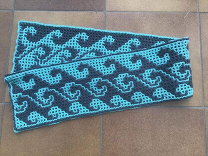 Waves Scarf