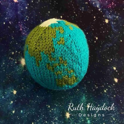 Medium Knitted Globe