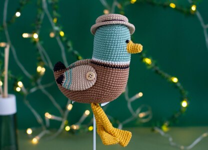 Crochet pattern wild duck toy with boater hat