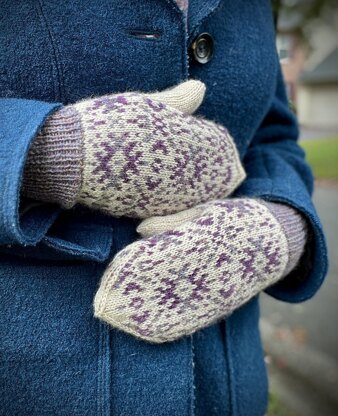Nightwatch Mittens