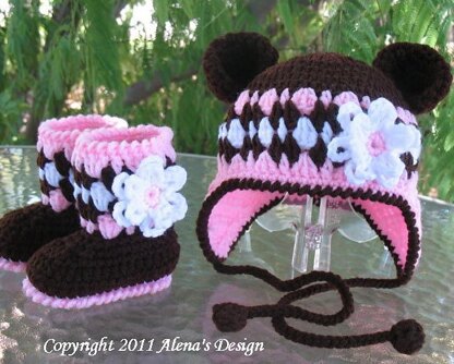 Bear Hat, Baby Booties and  Baby Mittens Set