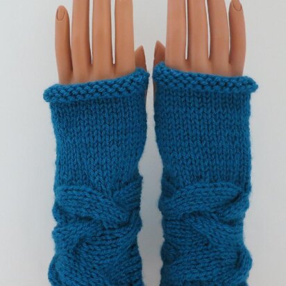 Camille's French Braid Fingerless Mittens - knitting pattern