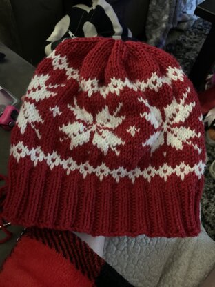 Knit frozen snowflakes