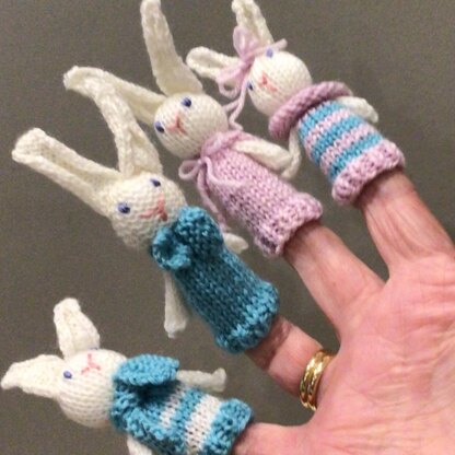 Rabbit finger puppets with strawberry pouch