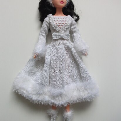 Kaia - Winter Princess Outfit