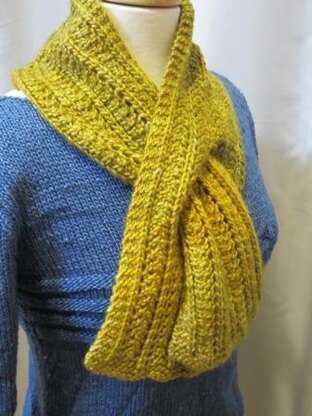 Rocky Road Keyhole Scarf