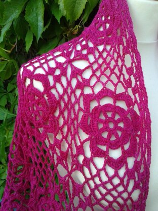 Flower Square Lace Wrap