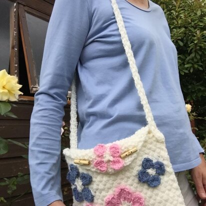 Flower basket shoulder bag