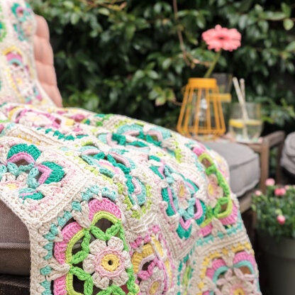 Garden Party Blanket in Yarn and Colors Epic - YAC100107 - Downloadable PDF