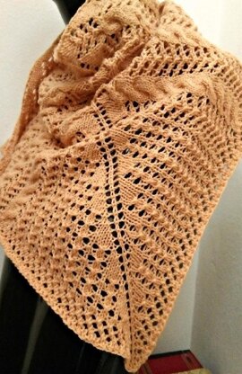 Cables and Lace Shawlette