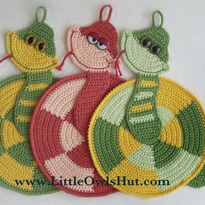 015 Snake Potholder decor Ravelry