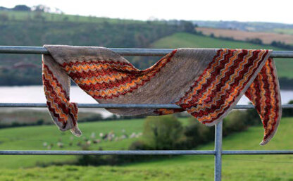 Russler Shawl by Carol Feller - Knitting Pattern For Women in The Yarn Collective