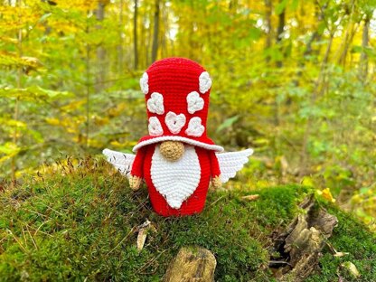 Gnome red Valentine with wings