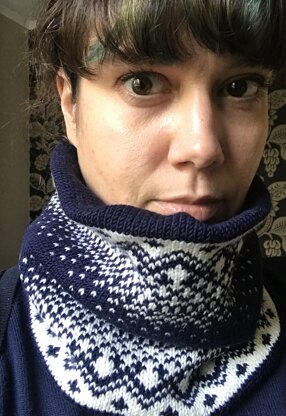 Snow Storm Cowl - Midnight & Snow