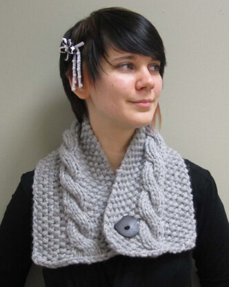 Neckwarmer in Plymouth Yarn De Aire - F417