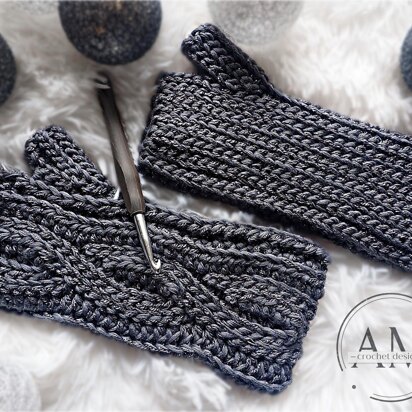 Cables knit-look mitts