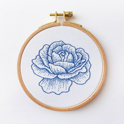 Tamar Blue Rose Embroidery Kit - 4in