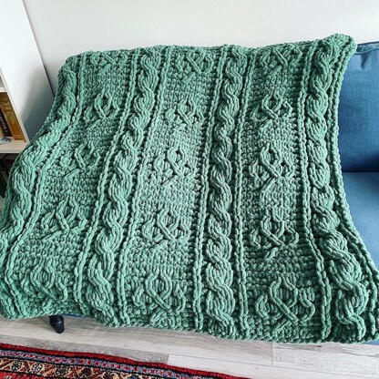 Shamrock Cable Blanket