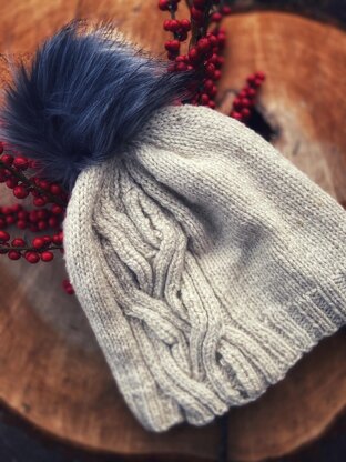 Lyrical Knits Drop of a Hat PDF