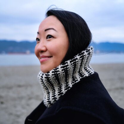 Akrasanden Cowl