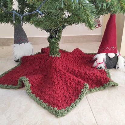 Christmas tree skirt