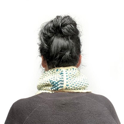 Kentia Cowl