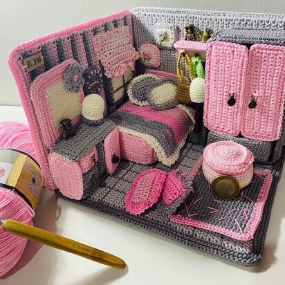 Amigurumi Dollhouse girl’s bedroom