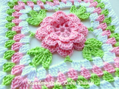 Flower in granny square