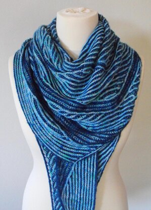 Evanescence shawl