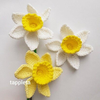Daffodil flowers crochet pattern